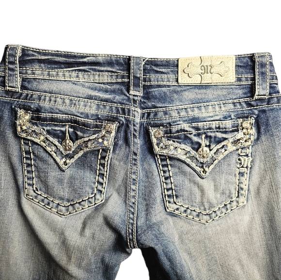 Miss Me Distressed Whiskered Signature Skinny Jeans EUC - Picture 1 of 16